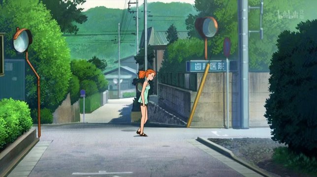 鶴見歯科クリニック前の歩道