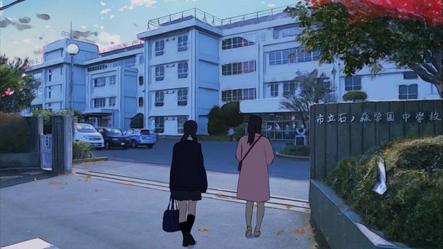 初中校舍走廊与教室