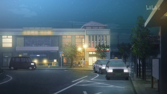 Conversation at the station square