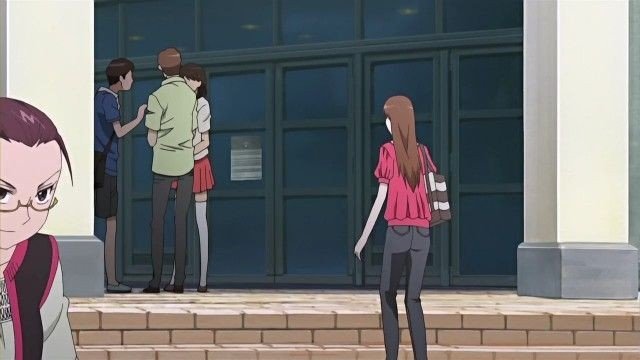 大学玄関