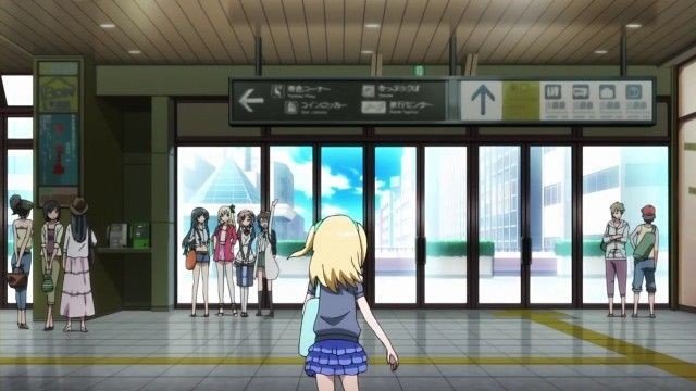 Meeting at the plaza in front of the station's west exit