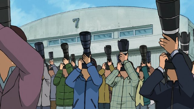 大型格納庫内部