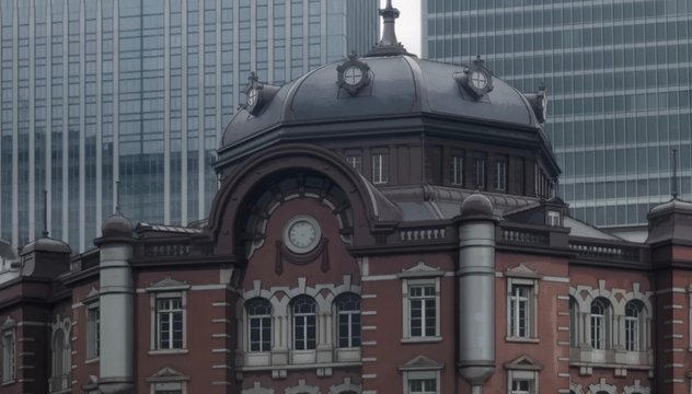 Running in front of Tokyo Station
