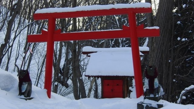 ものみの丘の鳥居