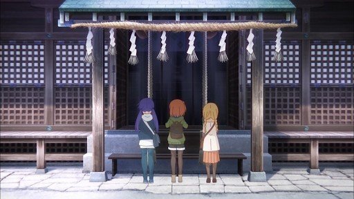 夏日祭典的神社鸟居
