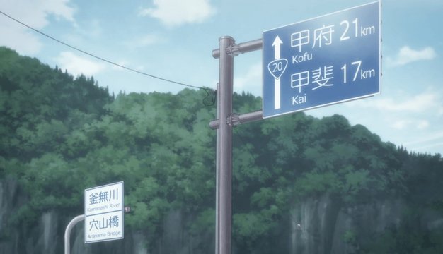 红色铁桥上的骑行