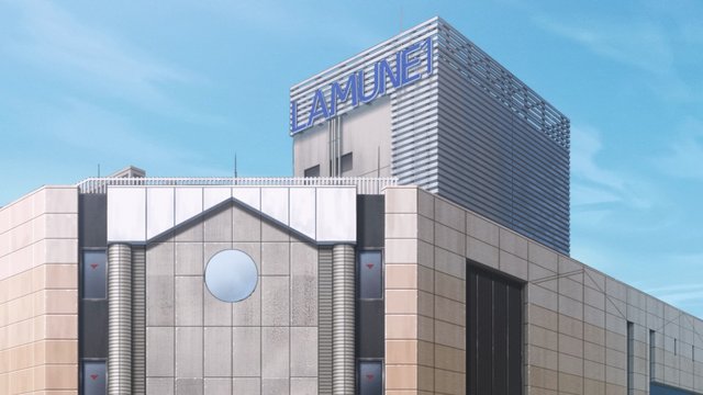 Shinjuku Lumine 1 Mall Scene