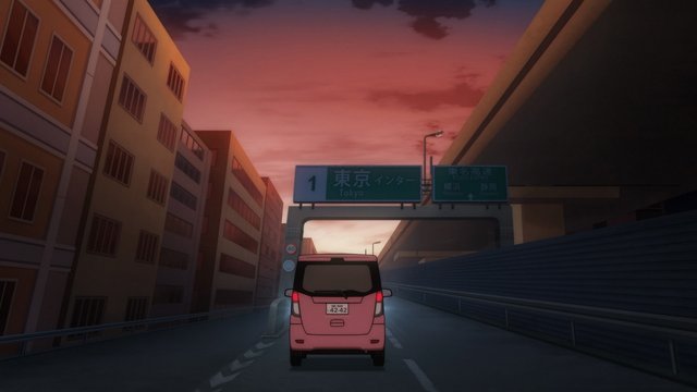 夜晚的高速公路