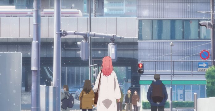 Intersection in front of a building