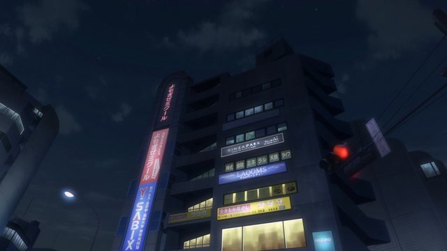 高層タワー前の交差点
