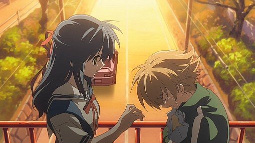 桜舞う出会いの坂道