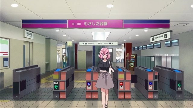 武蔵野台駅改札内