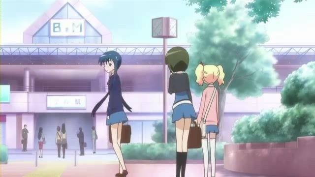 Usui Station South Exit After-School Scene
