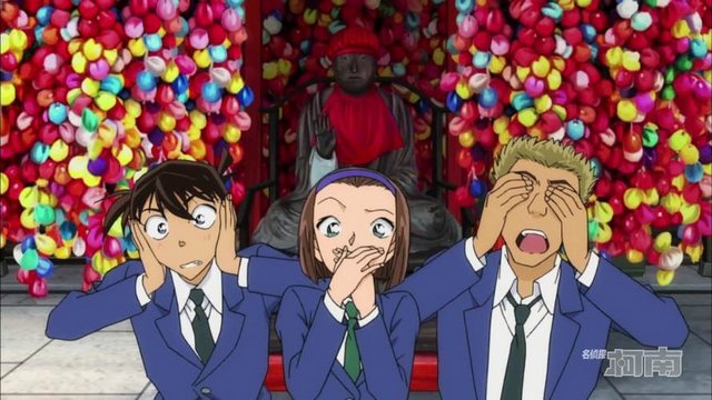金剛寺のイチョウと鐘